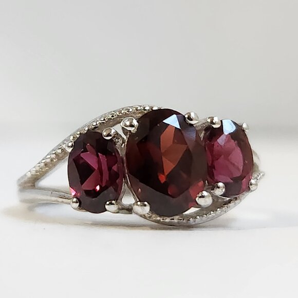 NIB VTG 925 Silver 3 StoneTrilogy 2 Variety Garnet Ring Size 7 - Picture 10 of 11